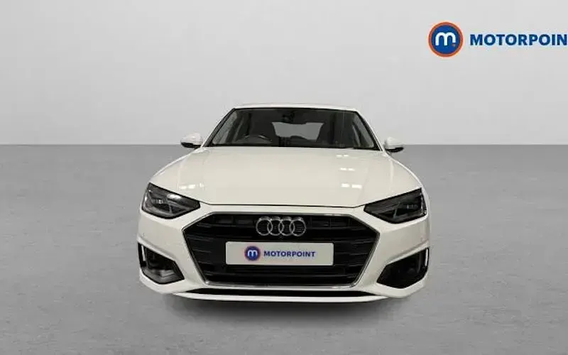 Begagnad Audi A4 150 HK (110 kW) 2022 Vit Sedan