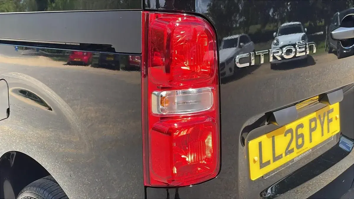 New Citroën Dispatch 148 HP (108 kW) 2026 Black MPV