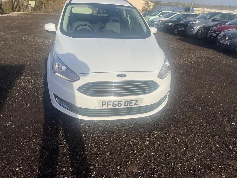 Used Ford Grand C-Max Titanium 120 HP (88 kW) 2016 White MPV