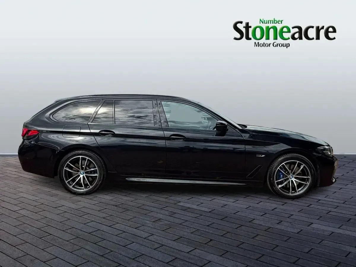Used BMW 530e M Sport 292 HP (214 kW) 2023 Black Estate
