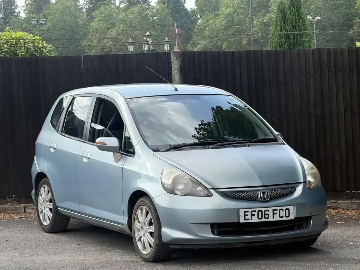 Used Honda Jazz SE 83 HP (61 kW) 2006 Blue Hatchback
