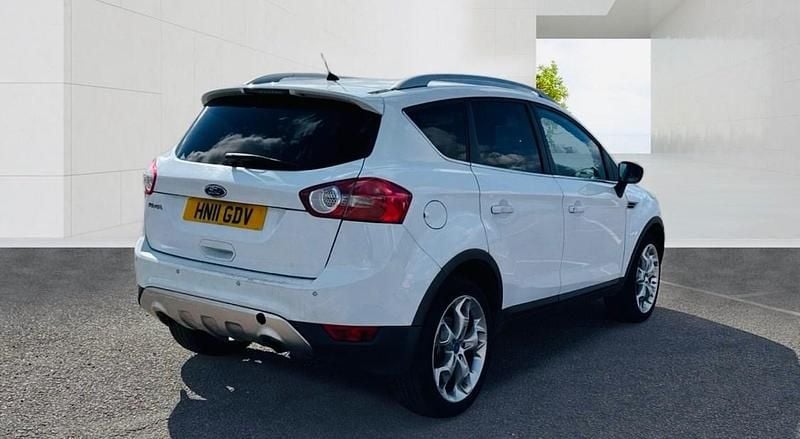 Used Ford Kuga Titanium 163 HP (119 kW) 2011 White SUV