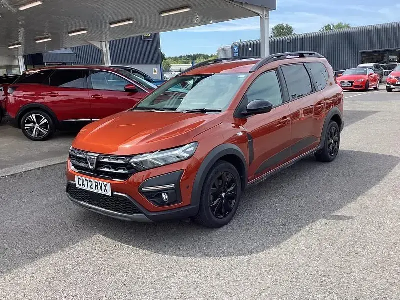 Used Dacia Jogger Extreme 110 HP (80 kW) 2022 Brown MPV
