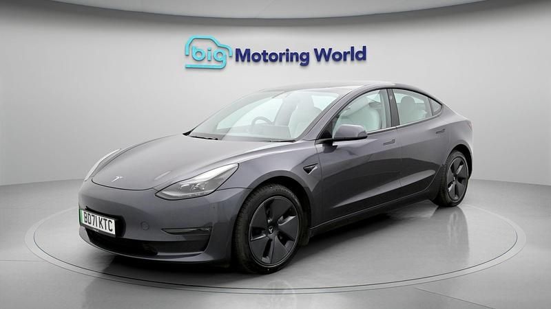 Używany Tesla Model 3 235 kW (320 KM) 2021 Sedan/Limuzyna
