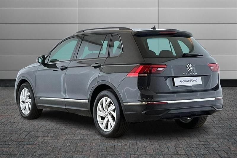 Used VW Tiguan Life 150 HP (110 kW) 2022 Grey SUV