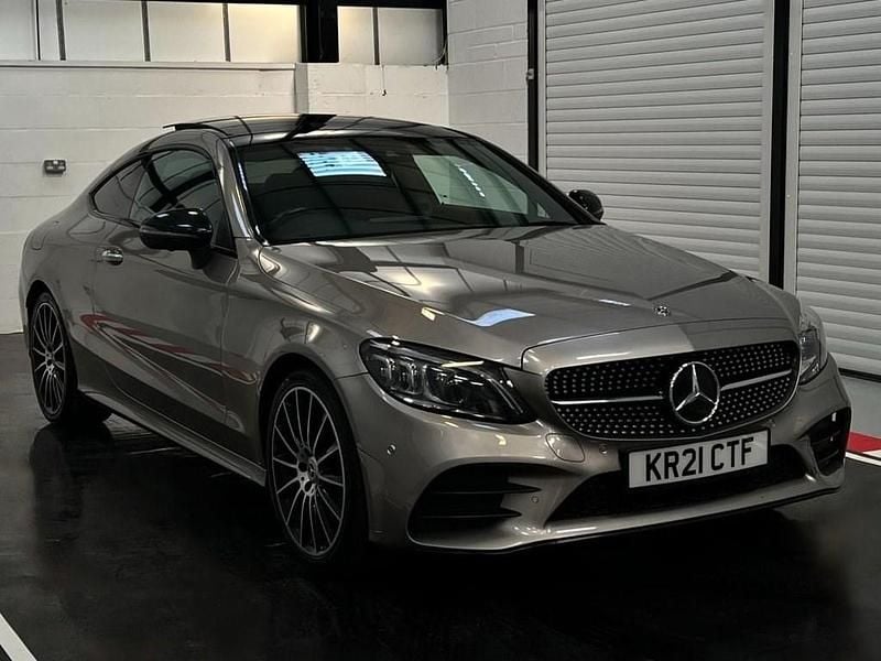 Begagnad Mercedes C220 AMG line 2021 Grå Sportkupé