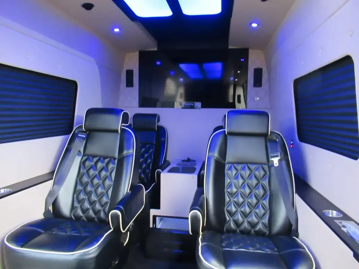 Używany Mercedes Sprinter 2017 Czarny Van