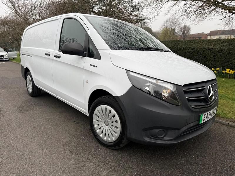 Used Mercedes e-Vito Progressive 85 kW (116 HP) 2021 White MPV