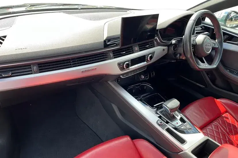 Usado Audi A5 Design 341 HP (250 kW) 2022 Preto Coupé