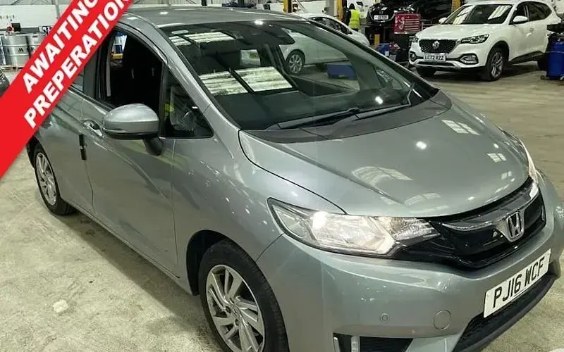 Second-hand Honda Jazz SE 102 CP (75 kW) 2016 Hatchback