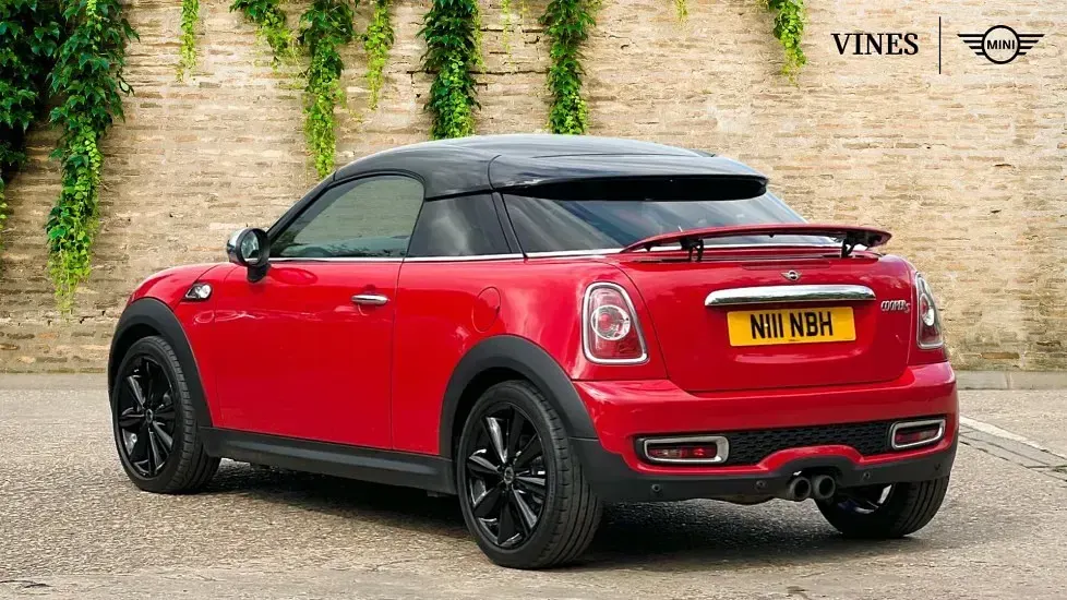 Używany Mini Cooper S 181 KM (133 kW) 2012 Czerwony Hatchback