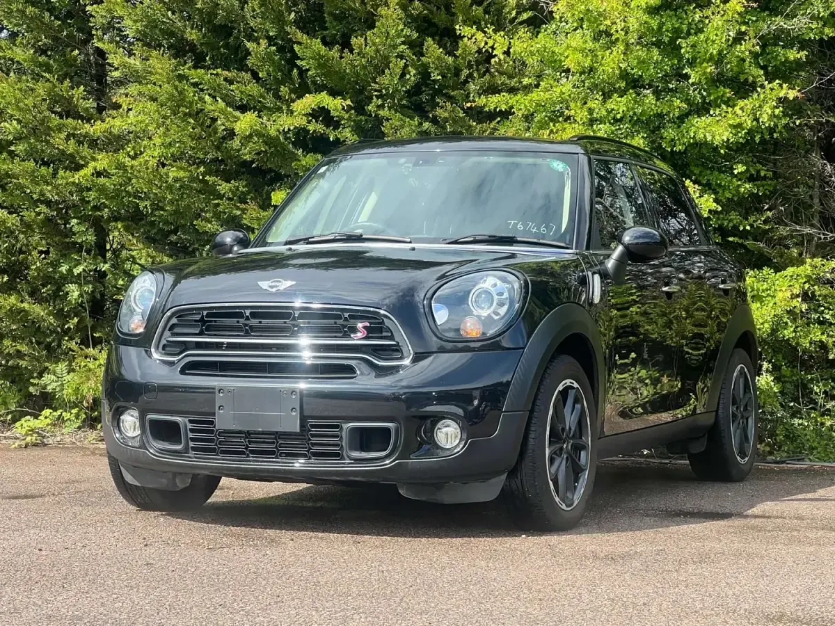 Used Mini Cooper SD 143 HP (105 kW) 2015 Black Hatchback