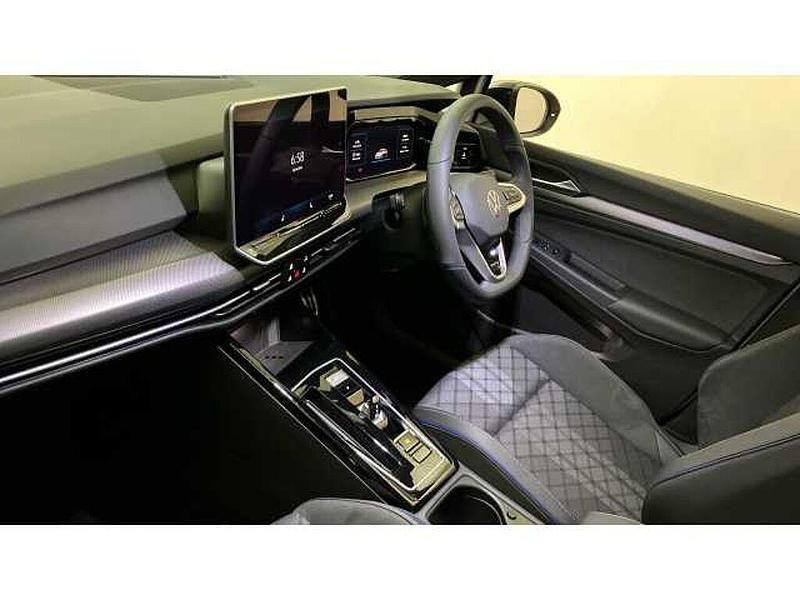 Used VW Golf VIII 150 HP (110 kW) 2025