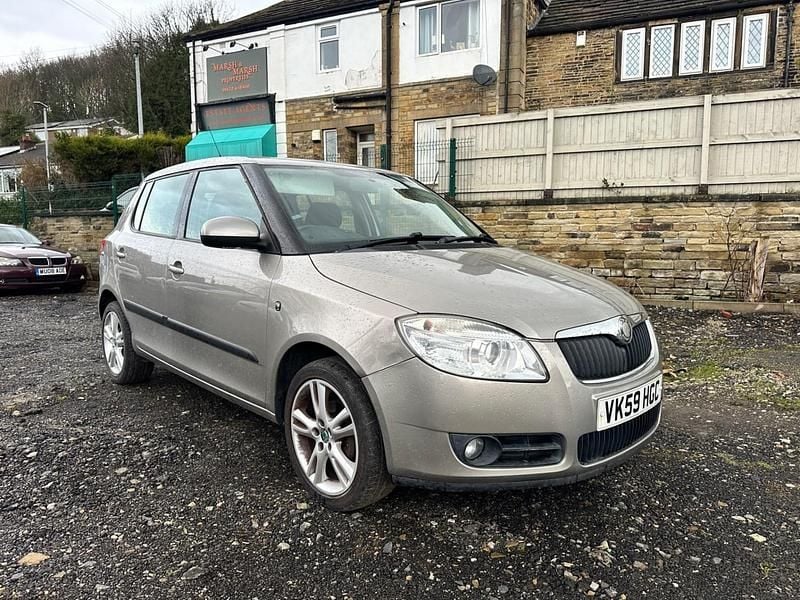 Used Skoda Fabia 80 HP (58 kW) 2009 Beige Hatchback