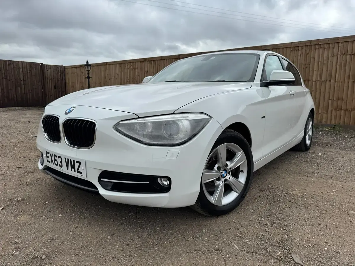 Used BMW 116 Comfort Edition 115 HP (84 kW) 2025 White Hatchback
