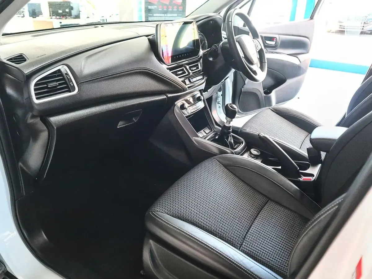 Used Suzuki SX4 S-Cross 2023 Solid white SUV