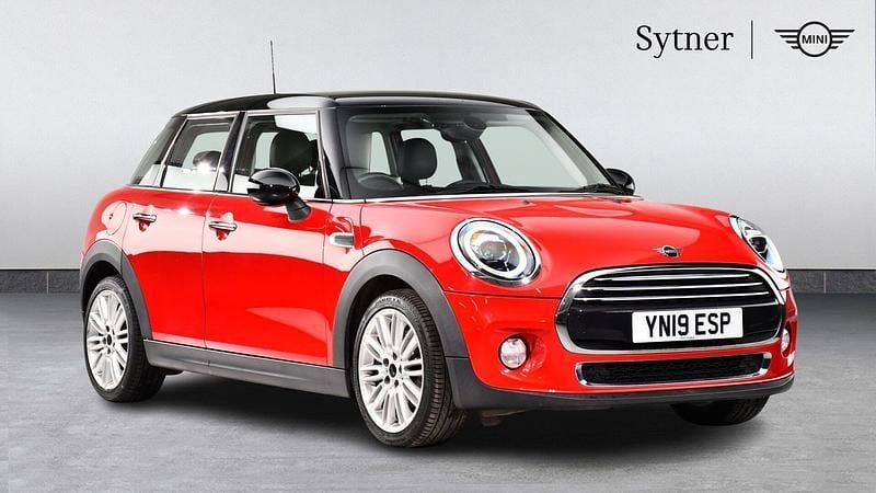 Used Mini Cooper Exclusive 134 HP (98 kW) 2019 Red Hatchback