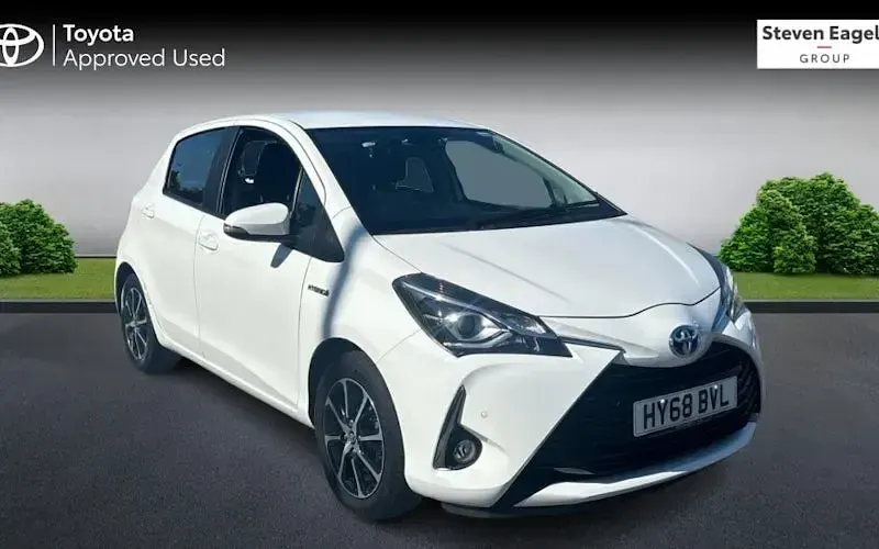 Used Toyota Yaris Hybrid 101 HP (74 kW) 2019 Hatchback