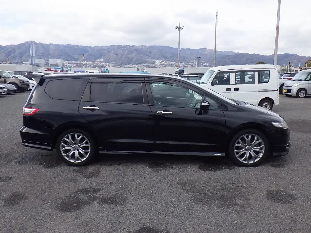 Used Honda Odyssey 203 HP (149 kW) 2011 Black MPV