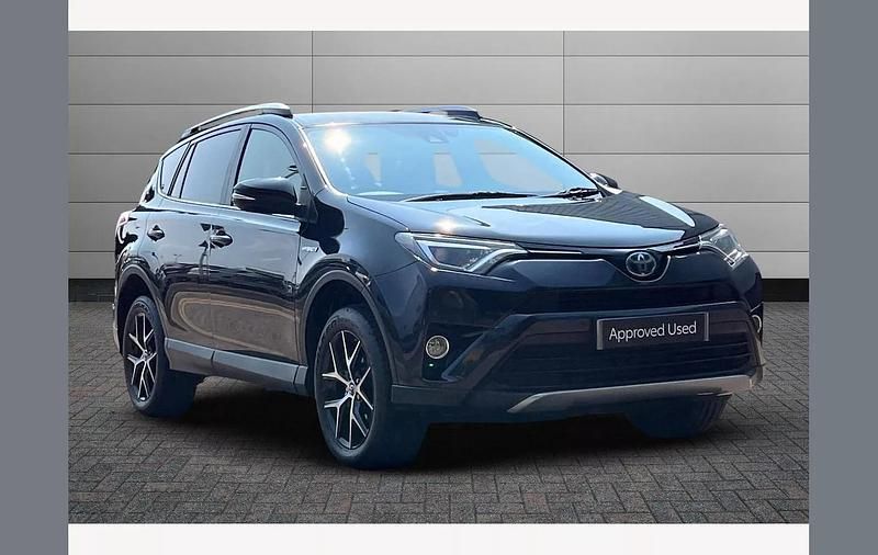 Eclipse black Used 2018 Toyota RAV4 Hybrid Design SUV | £16,995 (Fair price) - Image 1/2