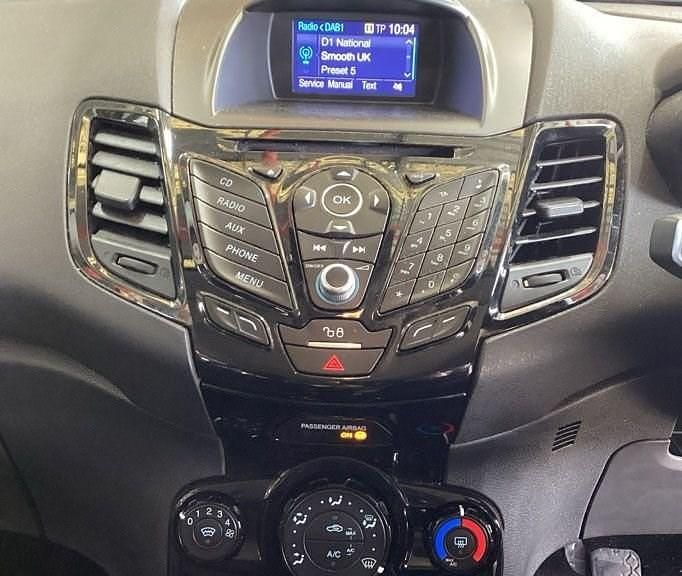 Used Ford Fiesta Zetec 100 HP (73 kW) 2016 Black Hatchback