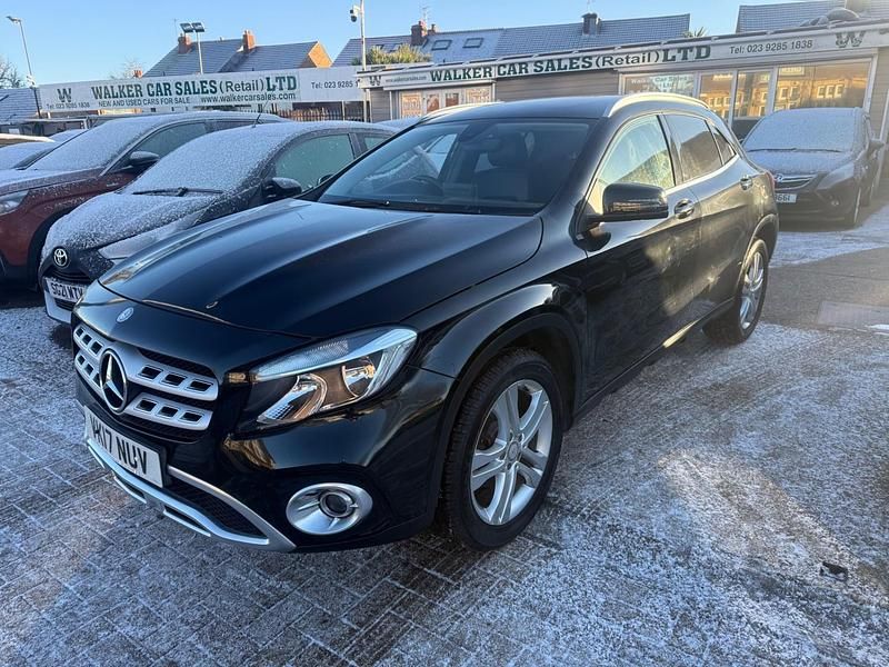 Black Used 2017 Mercedes 200 Estate | £12,995 (Fair price) - Image 1/4