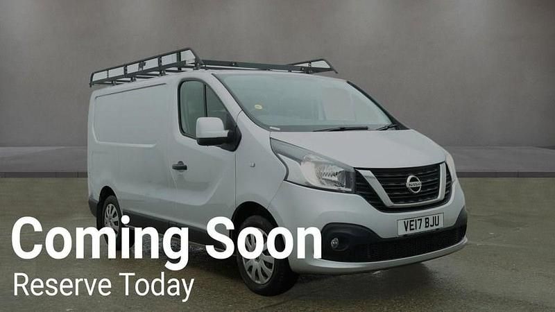 Used Nissan NV300 Acenta 120 HP (88 kW) 2017 Grey Van