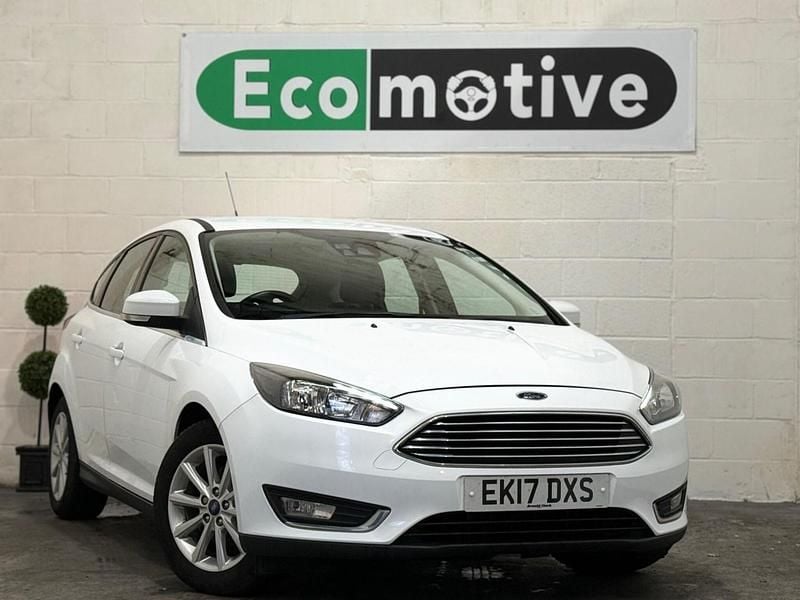 White Used 2017 Ford Focus Titanium Hatchback | £6,495 (Good price) - Image 1/4