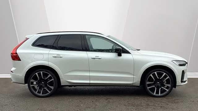 Used Volvo XC60 Ultra 247 HP (181 kW) 2025 SUV