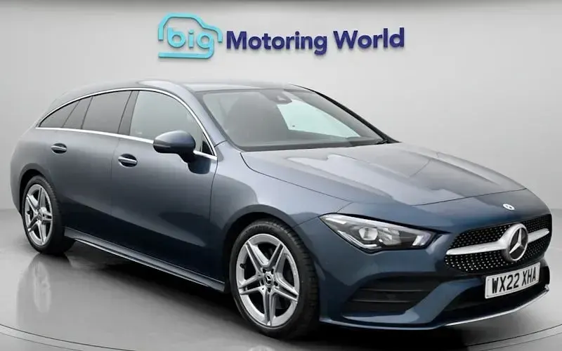 Usado Mercedes CLA200 Shooting Brake AMG line 163 HP (119 kW) 2022 Carrinha