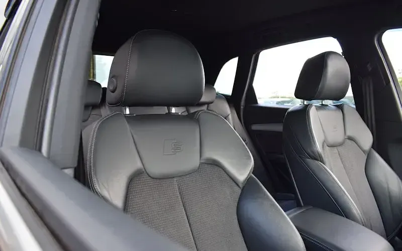 Used Audi Q5 S-Line 190 HP (139 kW) 2019 Black SUV