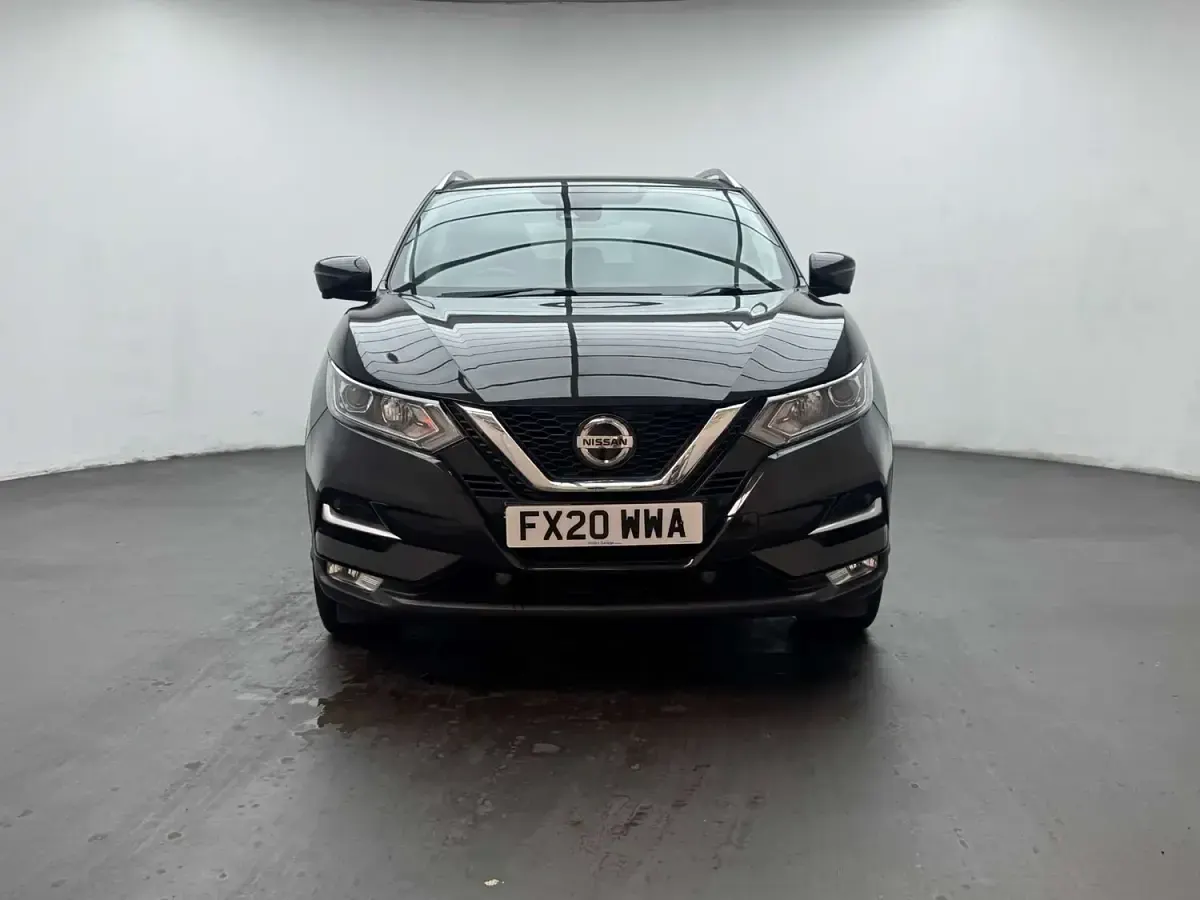 Used Nissan Qashqai N-Connecta 140 HP (102 kW) 2020 Black SUV