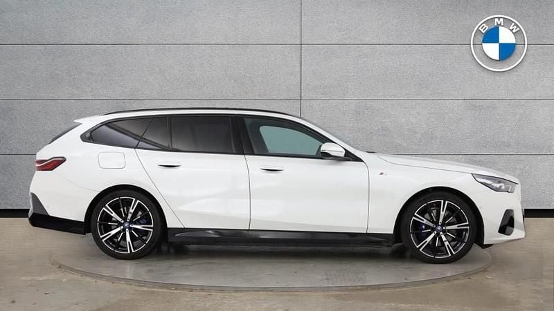 Used BMW 530e M Sport 295 HP (216 kW) 2025 White Estate
