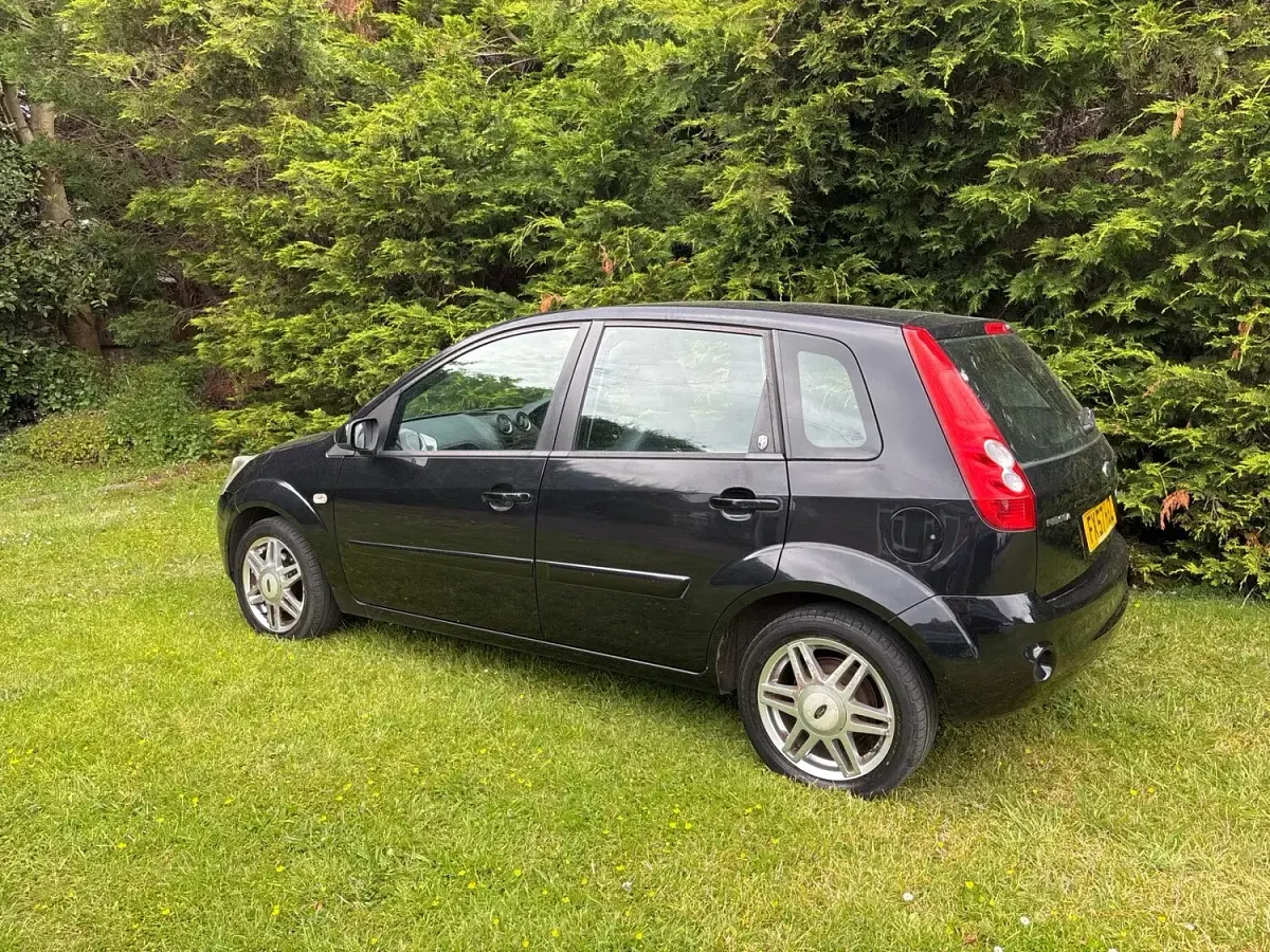 Used Ford Fiesta Ghia 2007 Black Hatchback