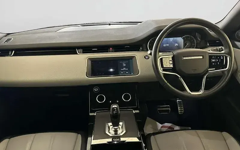 Käytetty Land Rover Range Rover evoque R-Dynamic 309 HP (227 kW) 2022 Harmaa Katumaasturi