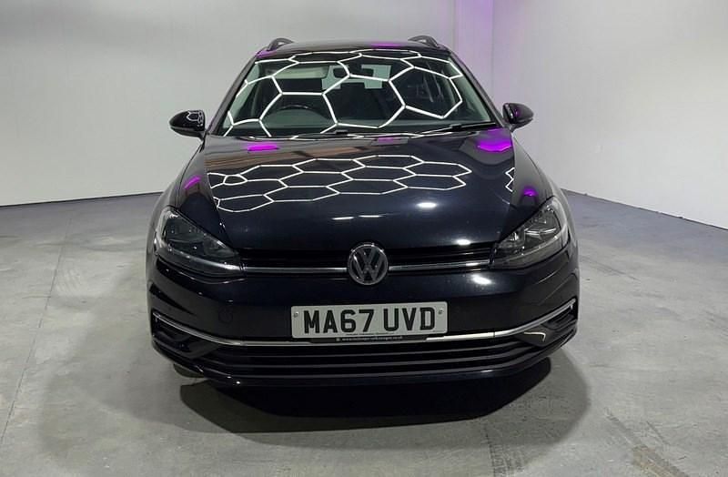 Used VW Golf VII SE 115 HP (84 kW) 2017 Black Estate