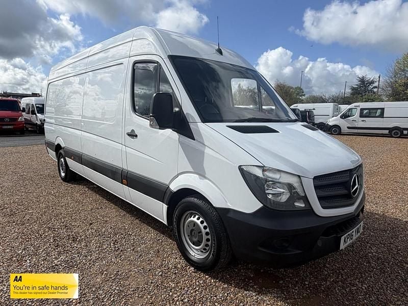 Used Mercedes Sprinter 129 HP (94 kW) 2016 White Van