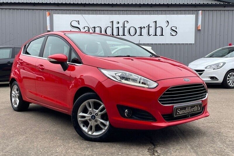 Red Used 2017 Ford Fiesta Zetec Hatchback | £9,000 (Fair price) - Image 1/1