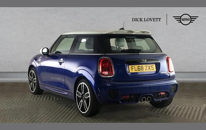 Used Mini Cooper S Hatch 189 HP (139 kW) 2018 Blue Hatchback