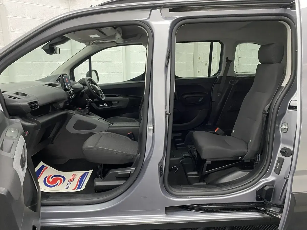 Used Peugeot Rifter Allure 2025 Grey MPV