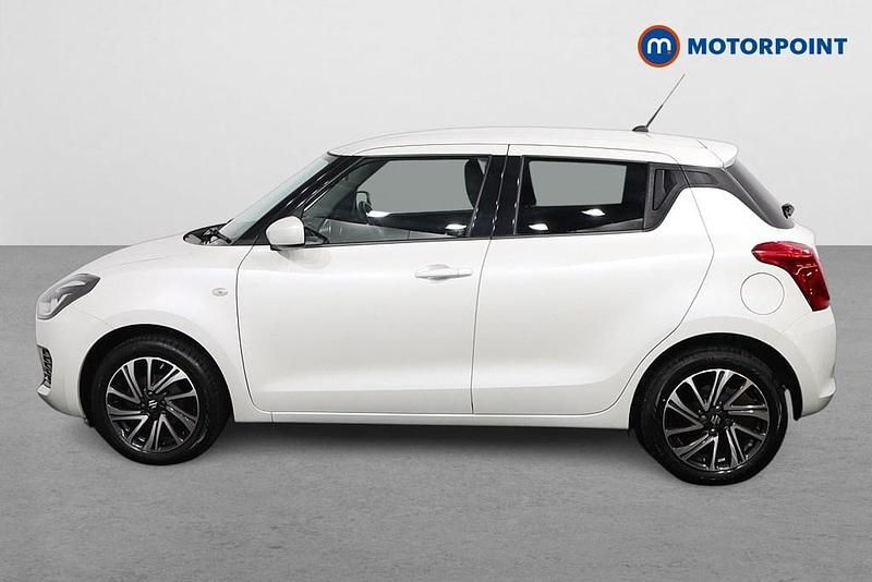 Used Suzuki Swift SZ-L 83 HP (61 kW) 2021 White Hatchback