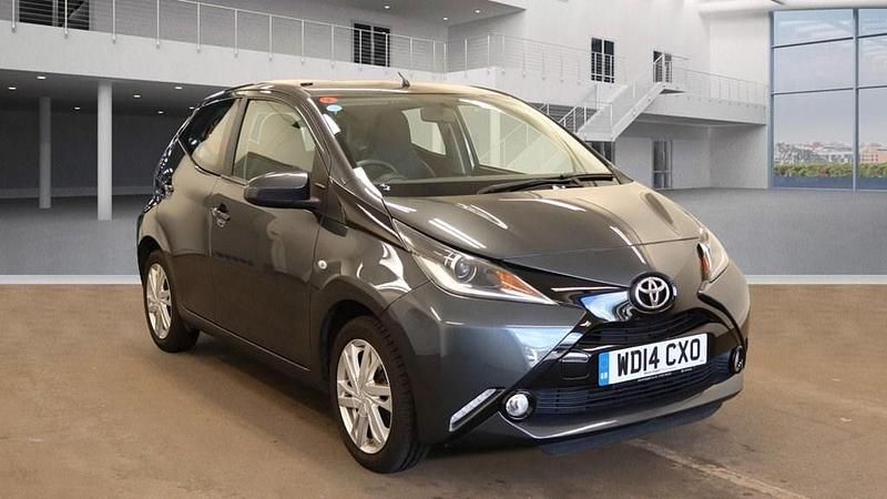 Grey Used 2014 Toyota Aygo x-press Hatchback | £5,995 (Fair price) - Image 1/4