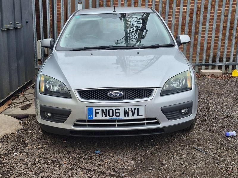 Used Ford Focus Zetec 2006 Silver Hatchback