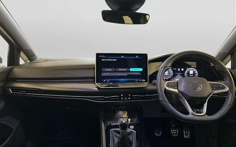 Used VW Golf VIII R-line 150 HP (110 kW) 2026 Hatchback