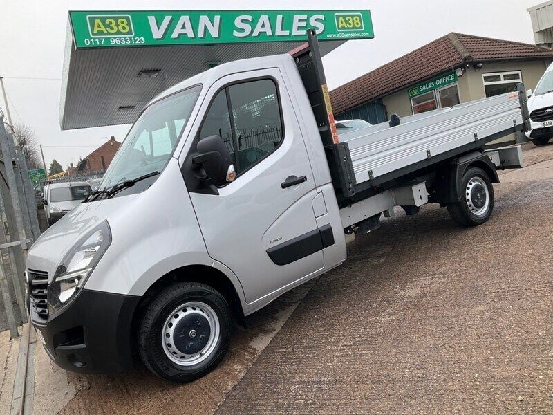 Silver Used 2020 Vauxhall Movano Van | £10,995 (Expensive) - Image 1/4