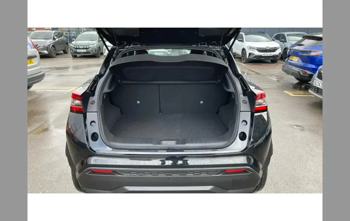 Used Nissan Juke Tekna 143 HP (105 kW) 2025 Black SUV