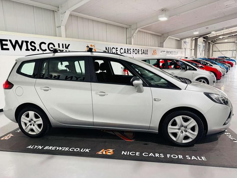 Used Vauxhall Zafira Tourer 140 HP (102 kW) 2015 Silver MPV