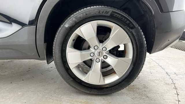 Used Volvo XC40 Momentum 161 HP (118 kW) 2021 SUV