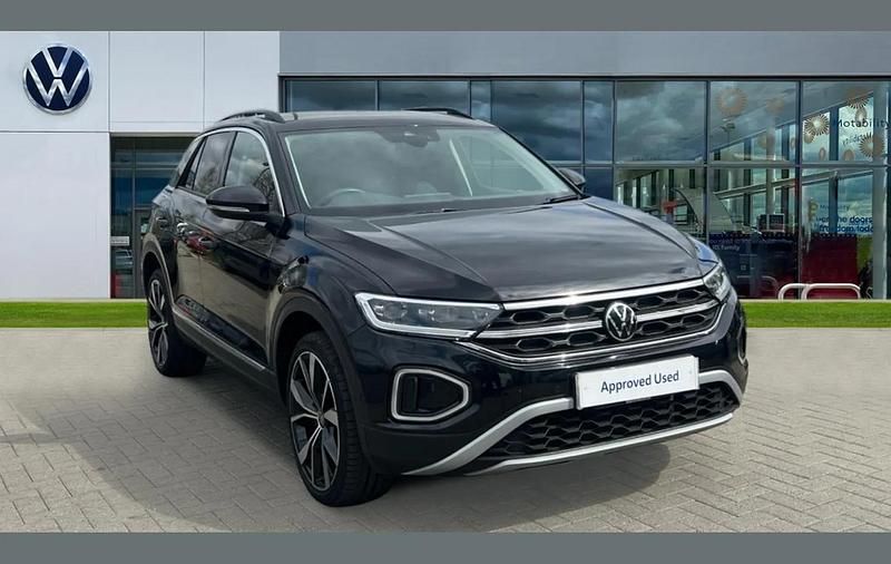 Used VW T-Roc Style 150 HP (110 kW) 2023 Black SUV