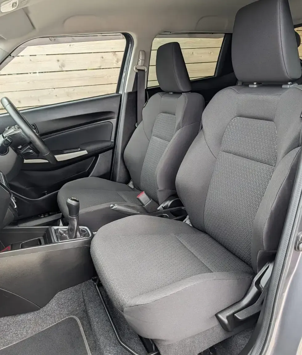 Używany Suzuki Swift SZ-T 2020 Szary Hatchback